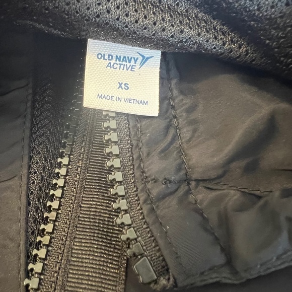 Old Navy Active black windbreaker size small - Picture 3 of 10